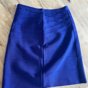 bebe tight fitting mini skirt